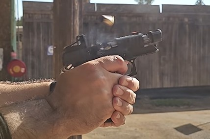 הכוחות הפועלים על האקדח. בול SAS II וייפר