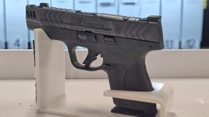מבחן Smith & Wesson Performance Center M&P9 Shield Plus Carry Comp