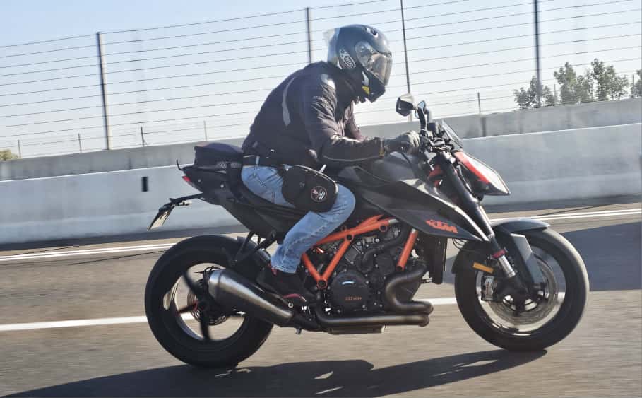 נרתיק ירך לאקדח עבור רוכבי אופנועים של MAD DOG