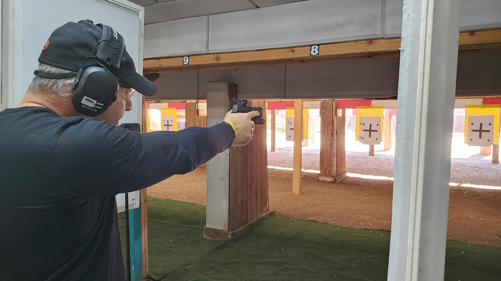 ביקור במטווח העירוני חבצלת שברחובות