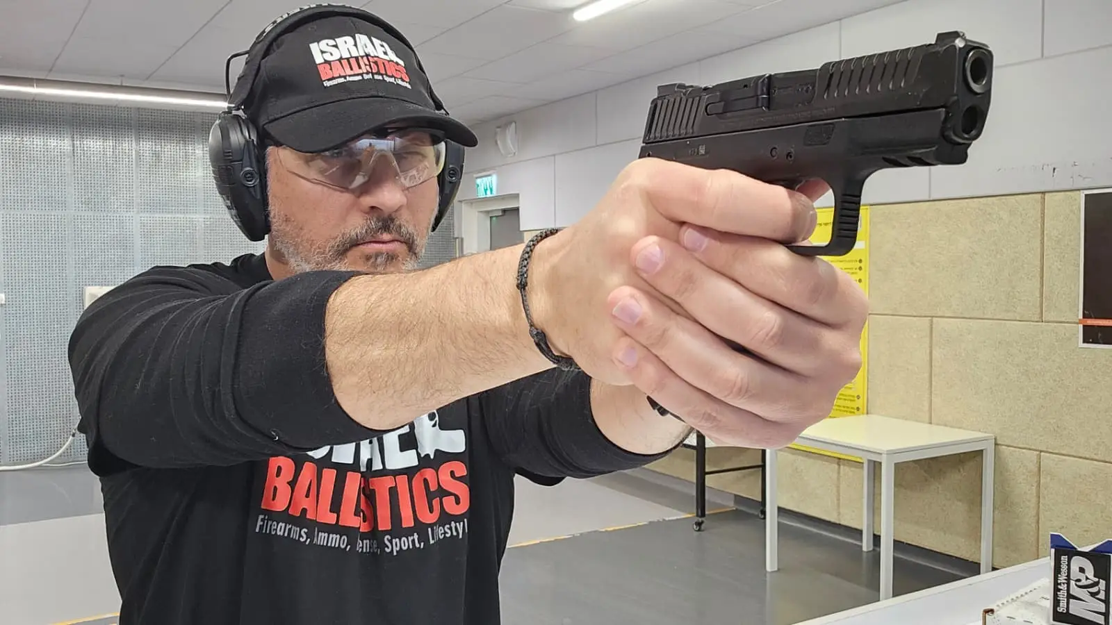 מבחן סמית' אנד ווסון M&P2 שילד X