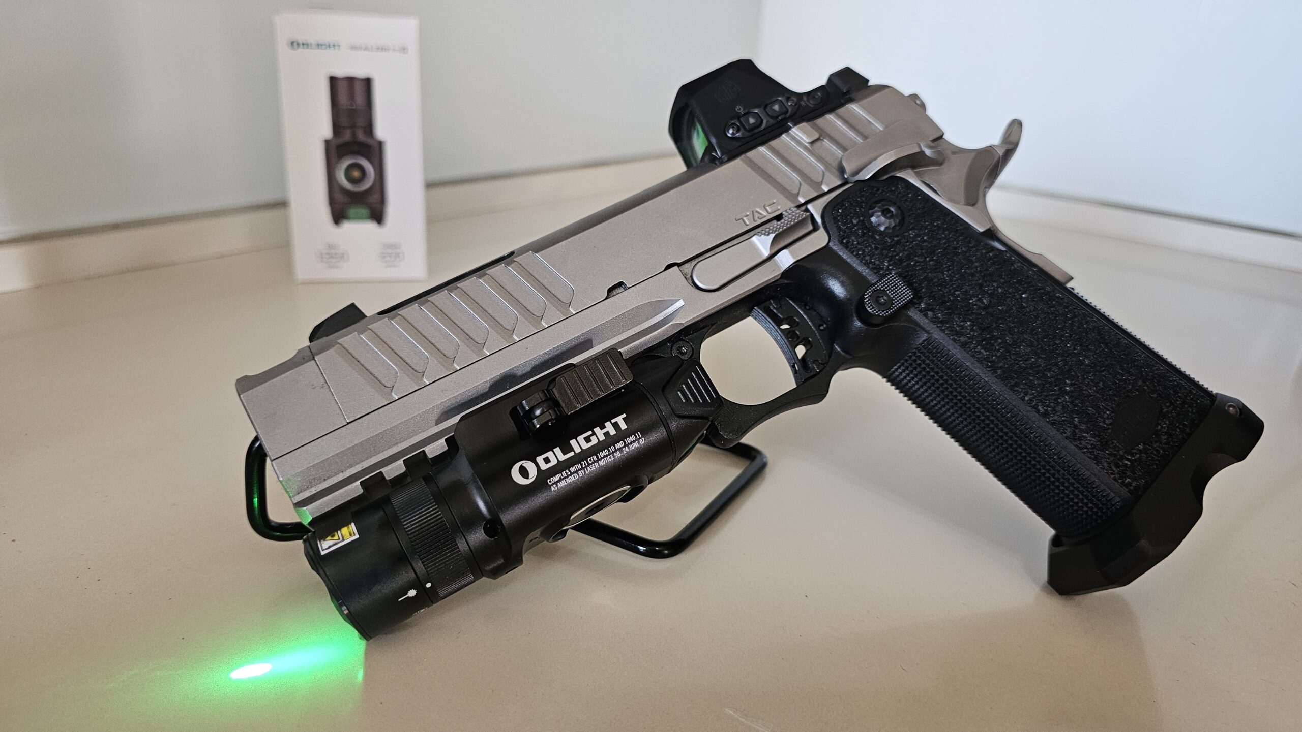 בול טאק קומפ ציין לייזר OLIGHT