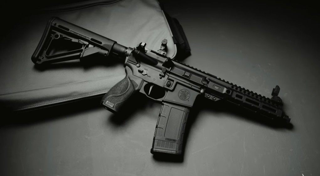 סמית' אנד ווסון M&P15 AXE